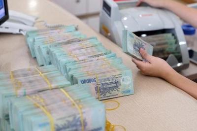 Lãi suất tiền gửi của các ngân hàng tương đối ổn định, lãi suất cho vay tiếp tục giảm