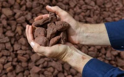 Giá quặng sắt giảm sau khi tăng lên mốc cao nhất kể từ cuối tháng 2