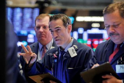 Dow Jones vọt gần 600 điểm nhờ hy vọng về lập trường thuế quan mềm mỏng hơn