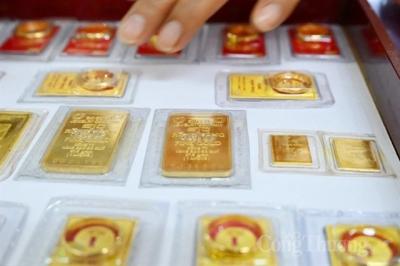 Tỷ giá đi xuống, giá vàng nhẫn và SJC dao động quanh ngưỡng 92,3 triệu đồng