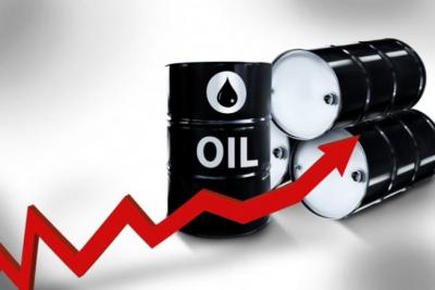 Dầu tiếp tục nới rộng đà tăng, dầu WTI lên đỉnh 7 năm