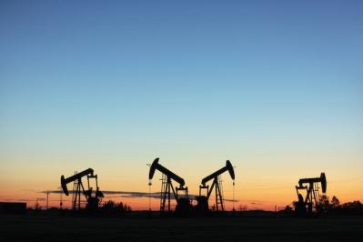 Dầu ổn định khi cân nhắc về mức tăng sản lượng mới của OPEC+