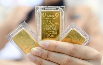 Giá bán vàng miếng SJC lập kỷ lục mới 107 triệu đồng/lượng