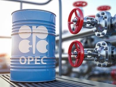 OPEC+ thống nhất gia hạn cắt giảm sản lượng đến hết năm 2025