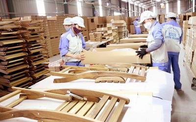 Xuất khẩu gỗ Việt Nam tăng trưởng vượt trội trong bối cảnh dịch