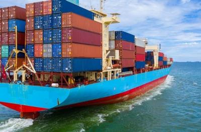 Cước vận tải biển tăng phi mã: Doanh nghiệp lao đao, hãng tàu vớ bẫm
