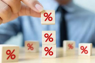 Lãi suất tiền gửi tăng mạnh tháng cuối năm