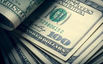 Giá USD bật nhảy