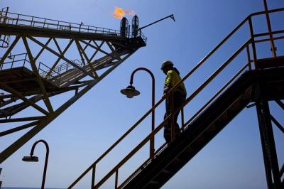 OPEC+ gây sốc với kế hoạch tăng sản lượng, dầu thô có nguy cơ dư cung