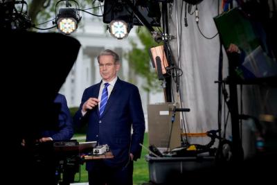 Những người ủng hộ Trump tại Phố Wall bàng hoàng trước thuế quan mới