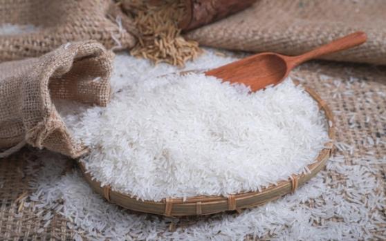 Giá lúa gạo hôm nay 6/4: Giảm 5 USD đối với gạo xuất khẩu
