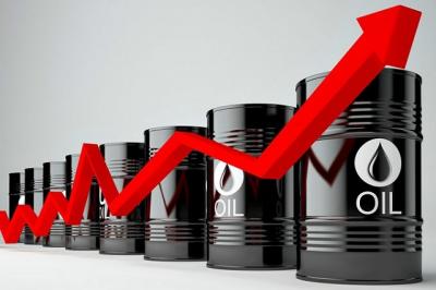 Giá dầu tiến tới ngưỡng 100 USD mỗi thùng khi lạm phát cao kỷ lục