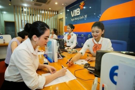 Banks compete to issue VND176,006 billion in bonds