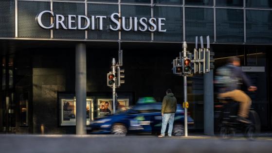Cổ phiếu ngân hàng Credit Suisse lao dốc 20% sau khi cổ đông lớn tuyên bố ngừng bơm thêm vốn