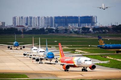 Chính phủ yêu cầu khẩn trương khôi phục lại các chuyến bay thương mại quốc tế