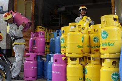 Giá gas bán lẻ trong nước tháng Ba tiếp tục giảm từ ngày 1/3
