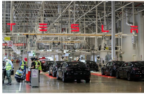 Tesla giảm giá xe điện tại Trung Quốc, tăng sức cạnh tranh với ô tô nội địa