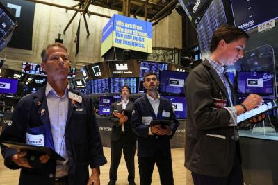 Mất hơn 200 điểm, Dow Jones giảm 4 phiên liên tiếp