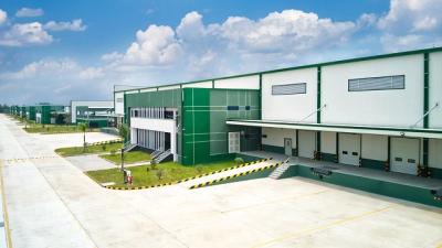 Thị trường nhà kho xây sẵn phân hóa, miền Nam hút khách thuê, miền Bắc chững lại