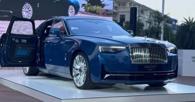 Hàng loạt mẫu xe xăng sắp dừng bán