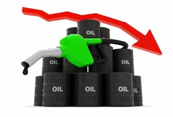 Giá xăng dầu hôm nay 5/12: Thủng mốc 80 USD/thùng