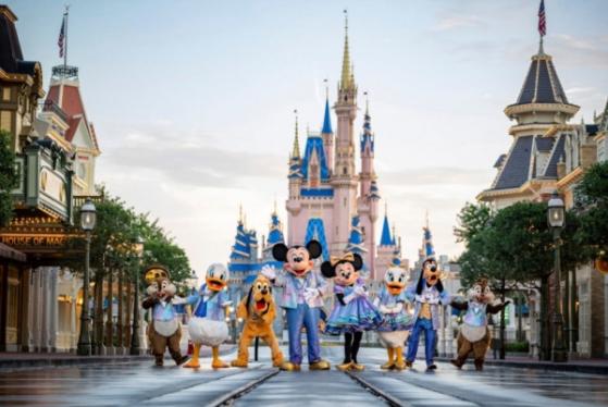 Walt Disney bắt đầu kế hoạch sa thải 7.000 lao động