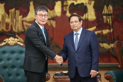 Thủ tướng tiếp lãnh đạo tập đoàn quản lý sàn tài sản mã hóa lớn thứ 3 thế giới