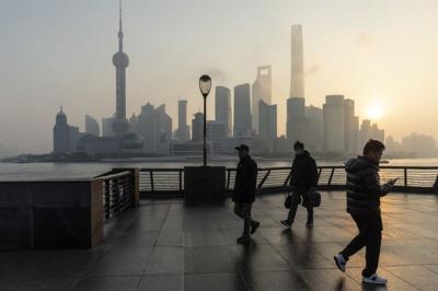 Trung Quốc hạ lãi suất cho vay trung hạn lần đầu tiên kể từ tháng 4/2020