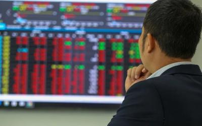 23/04: Đọc gì trước giờ giao dịch chứng khoán?
