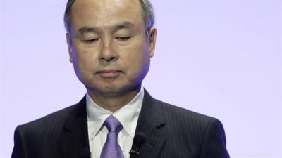 Công ty của tỷ phú Masayoshi Son có thể lỗ 100 triệu USD vì cú sụp của FTX