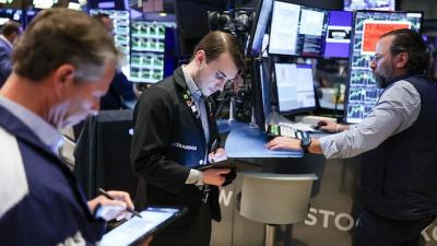 Chứng khoán Mỹ hoảng loạn, Dow Jones lao dốc hơn 1,500 điểm, S&P 500 sụt 4%