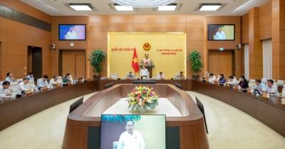 Ủy ban Thường vụ Quốc hội chất vấn nhiều Bộ trưởng, quyết định các vấn đề quan trọng