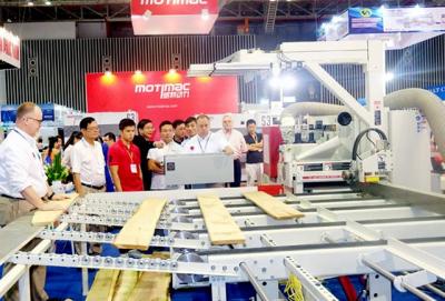 Cấp thiết ‘siết’ xuất xứ để bảo vệ hàng Việt, giảm rủi ro thuế quan