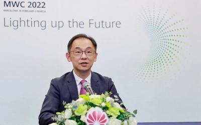 Lãnh đạo cấp cao Huawei đột tử