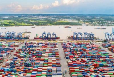 Kiến nghị Thủ tướng chỉ đạo dừng thu phí hạ tầng cảng biển tại TPHCM