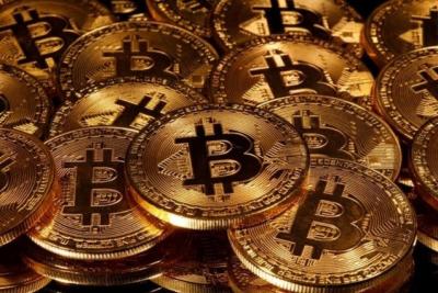 Bitcoin - Một năm nhìn lại