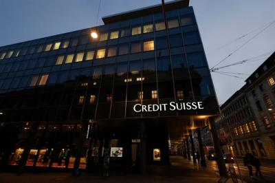 UBS nâng giá mua Credit Suisse lên hơn 2 tỷ USD