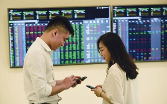 Mua cổ phiếu NVL lúc này có hợp lý?