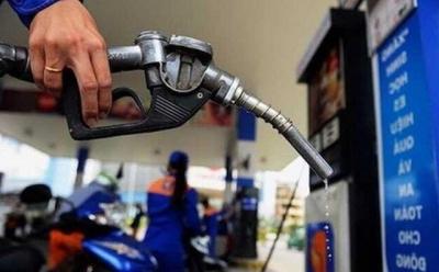 Giá xăng giảm gần 600 đồng/lít từ 15h ngày 3/7