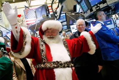 S&P 500 lập kỷ lục mới, Dow Jones tăng 350 điểm