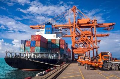 Việt Nam xuất siêu hơn 3 tỷ USD trong tháng 1/2025