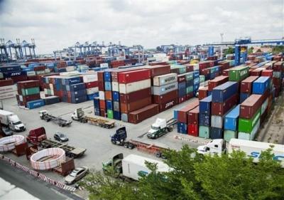 Sau bảy năm, hàng container qua cảng biển Việt Nam tăng gần gấp đôi