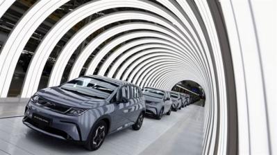 BYD chuyển hướng chiến lược: Tin kém vui cho các hãng xe toàn cầu