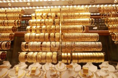 Vàng thế giới tăng gần 2% sau tin về vụ phá sản ngân hàng ở Mỹ