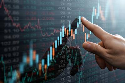 Thị trường chứng khoán Việt Nam đầu 2025: Nơi nhà đầu tư tìm kiếm sự tối ưu chi phí