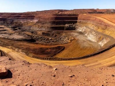 Nhật Bản lần đầu nhập khẩu đất hiếm từ Úc