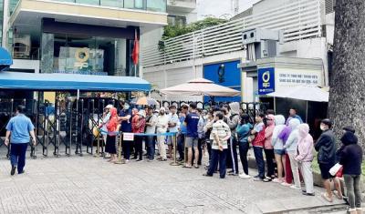Đề nghị Bộ Công an xử lý nghiêm hành vi tung tin thất thiệt, thuê người xếp hàng mua gom vàng