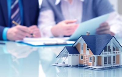 Cổ phiếu bất động sản, ngân hàng hút tiền nhẹ