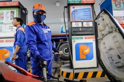 Giá xăng quay đầu giảm, xăng RON 95-III về sát mốc 21,000 đồng/lít