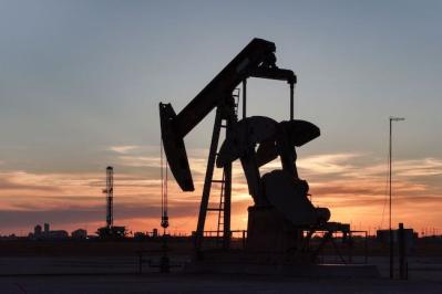 Dầu giảm hơn 2% trước khả năng OPEC+ tăng sản lượng